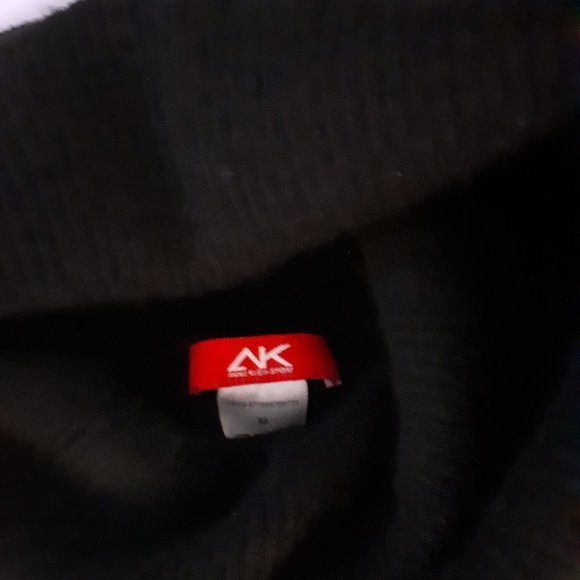 Turtle Neck - Picture 3 of 5